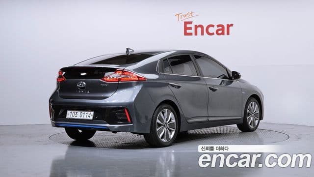 Hyundai Ioniq