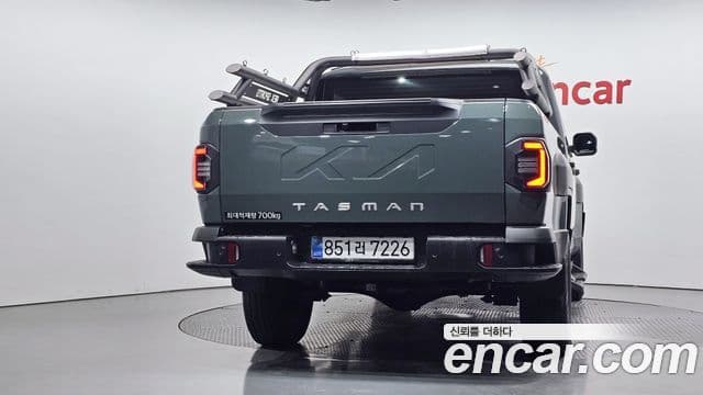 Kia Tasman