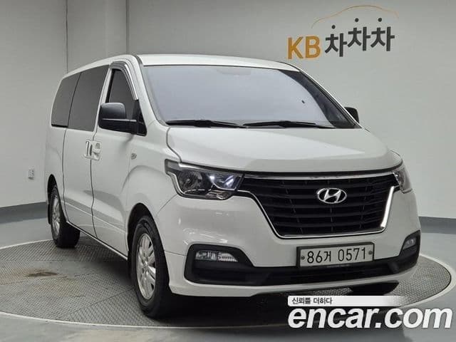 Hyundai Starex