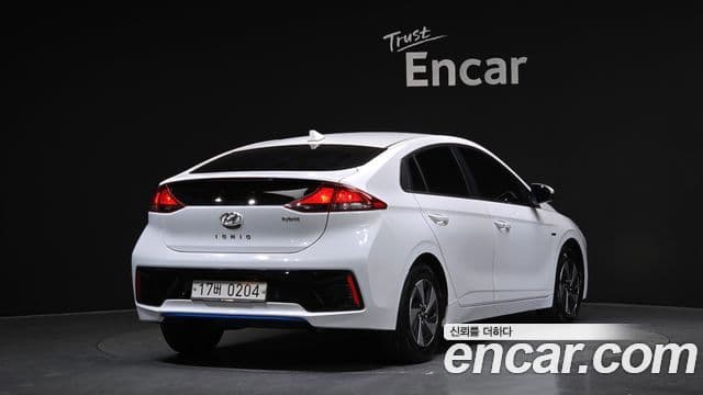 Hyundai Ioniq