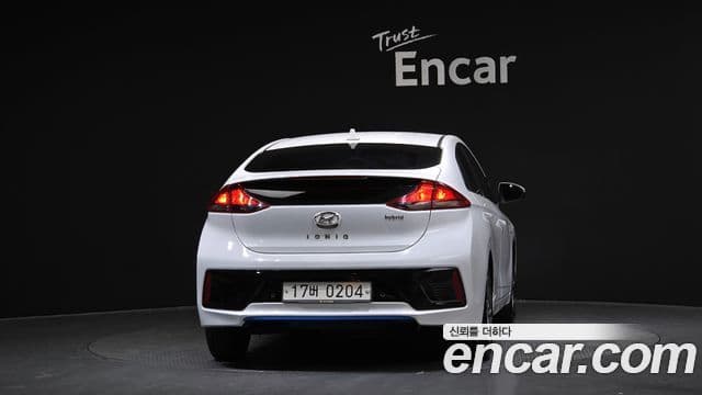 Hyundai Ioniq
