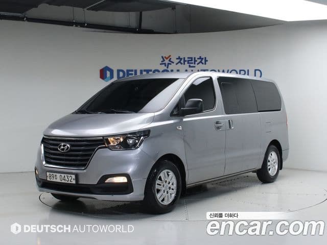 Hyundai Starex