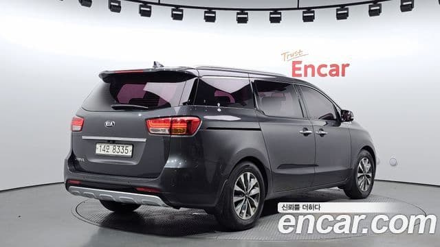 Kia Canival