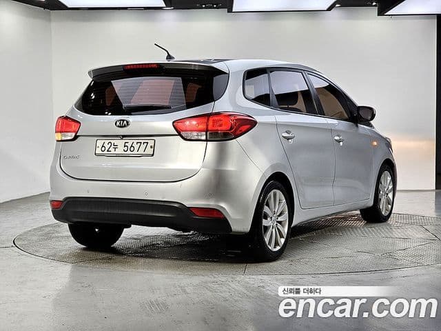 Kia Carens
