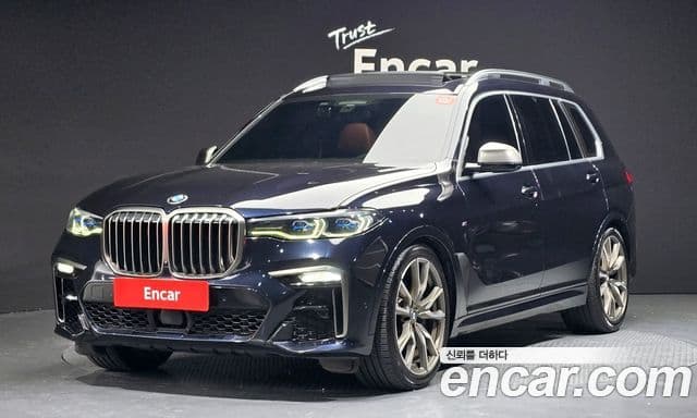 BMW X7
