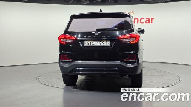 SsangYong (KG Mobility) Rexton