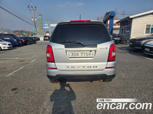 SsangYong (KG Mobility) Rexton