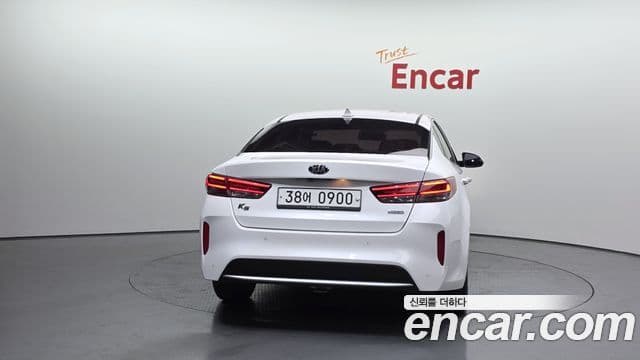 Kia K5
