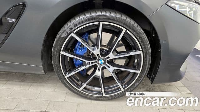 BMW 8-Series