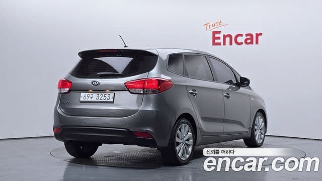 Kia Carens