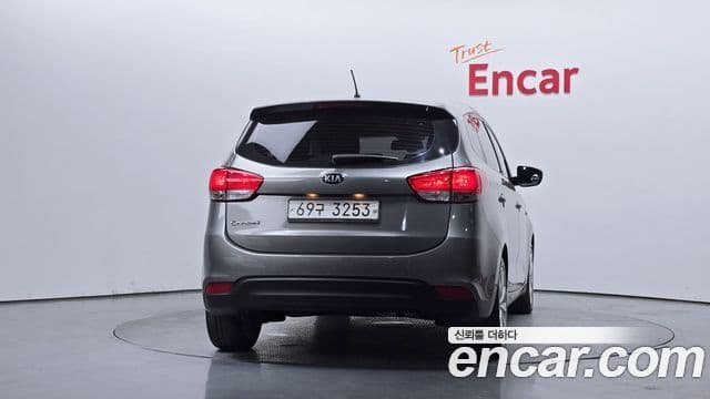 Kia Carens