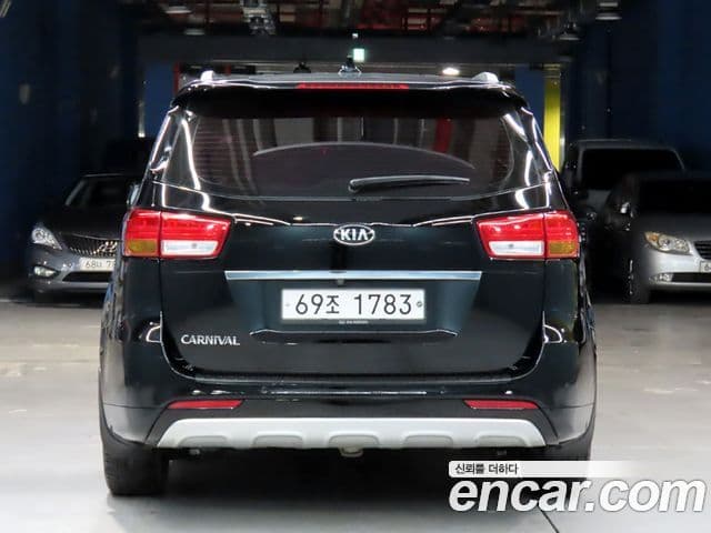Kia Canival