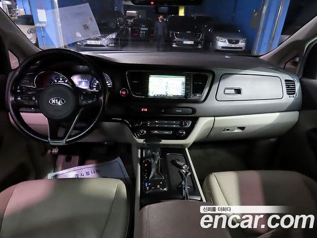 Kia Canival