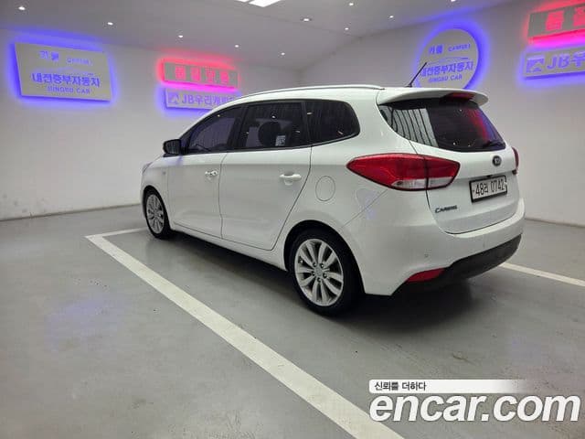 Kia Carens