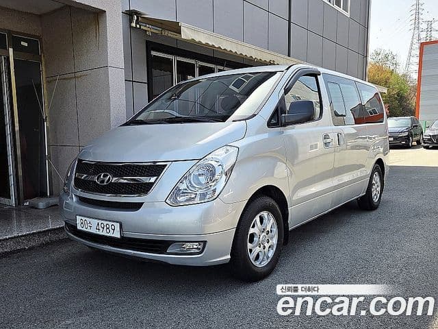 Hyundai Starex