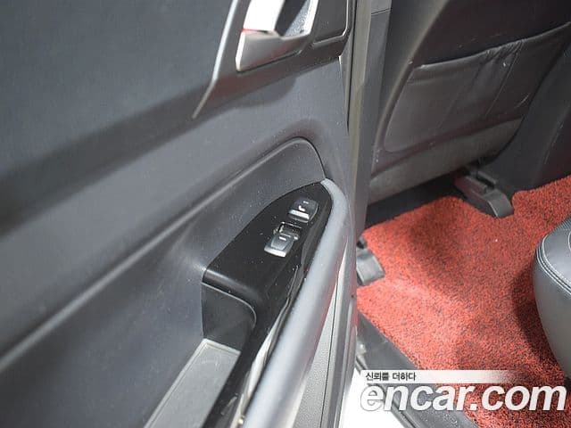 SsangYong (KG Mobility) Rexton