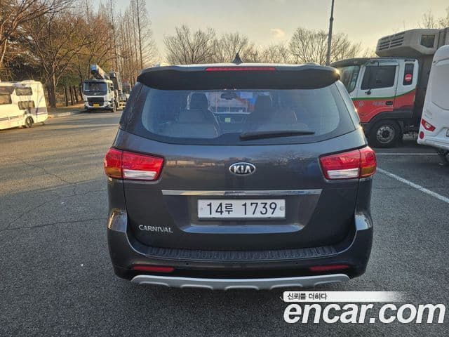 Kia Canival