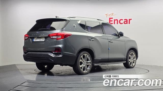 SsangYong (KG Mobility) Rexton