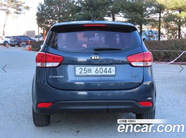 Kia Carens