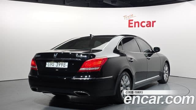 Hyundai Equus