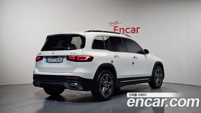 Mercedes-Benz GLB-Class