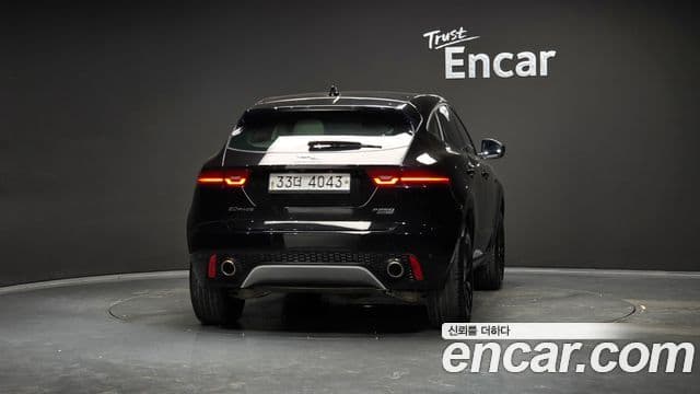 Jaguar E-PACE