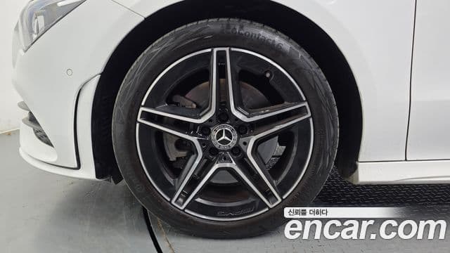 Mercedes-Benz CLA-Class