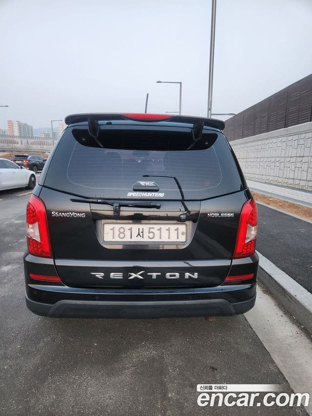 SsangYong (KG Mobility) Rexton