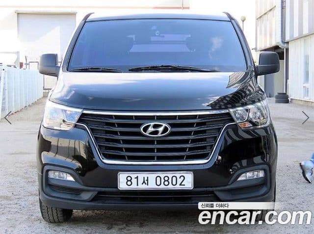 Hyundai Starex