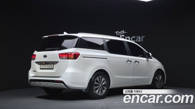Kia Canival
