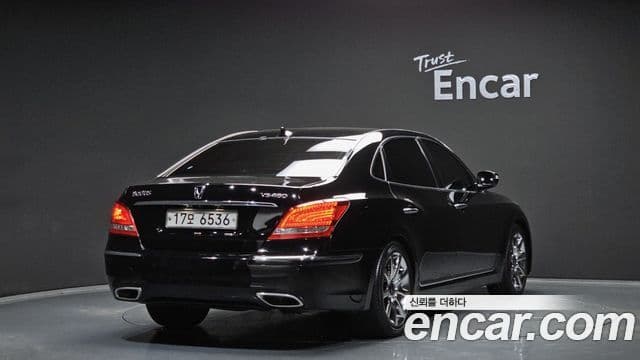 Hyundai Equus