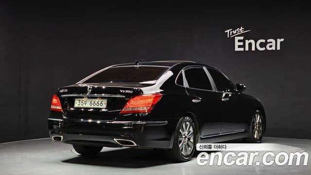 Hyundai Equus