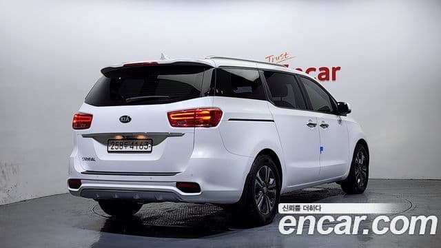 Kia Canival
