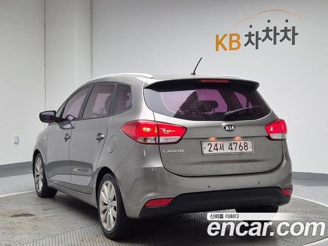 Kia Carens