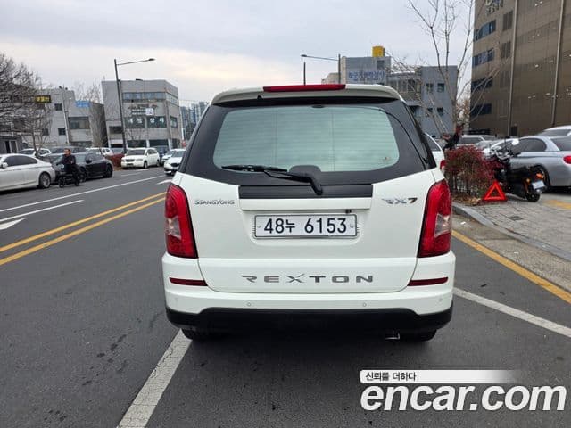 SsangYong (KG Mobility) Rexton