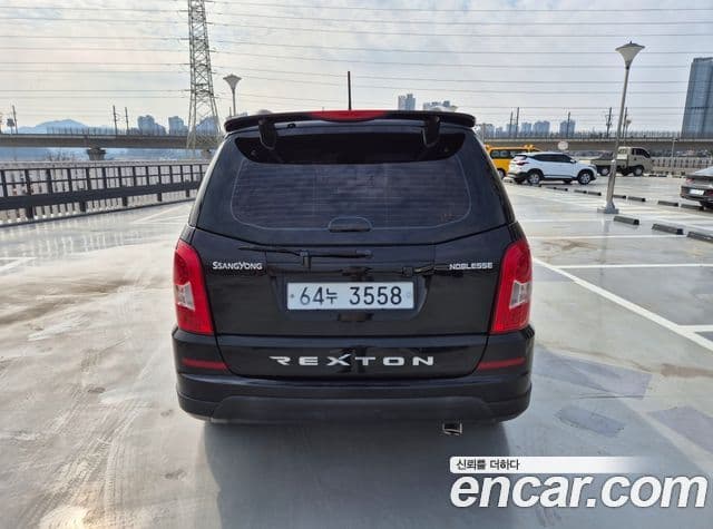 SsangYong (KG Mobility) Rexton