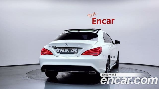 Mercedes-Benz CLA-Class