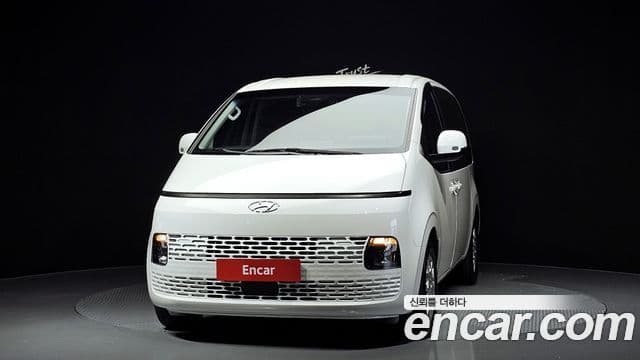 Hyundai Staria