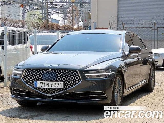 Genesis G90