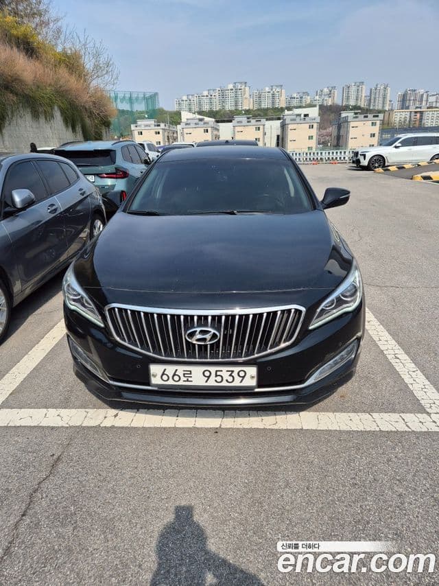 Hyundai Aslan