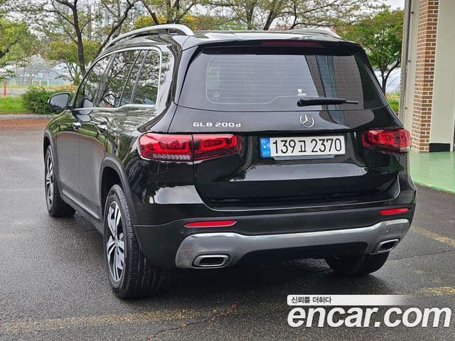 Mercedes-Benz GLB-Class