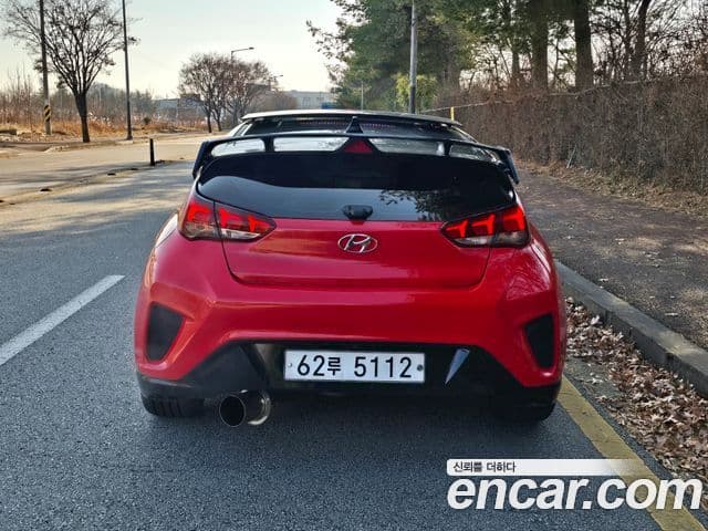 Hyundai Veloster