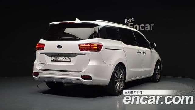 Kia Canival