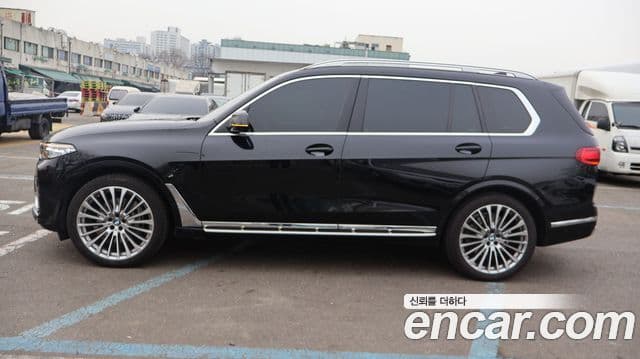 BMW X7