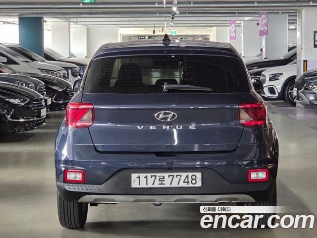 Hyundai Venue