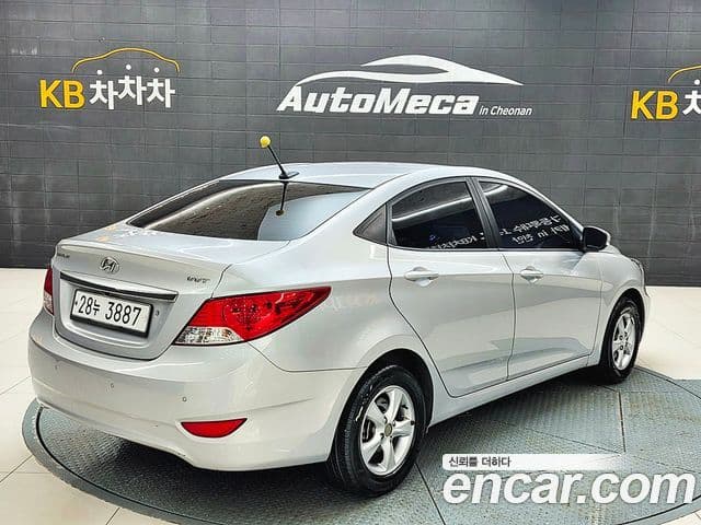 Hyundai Accent