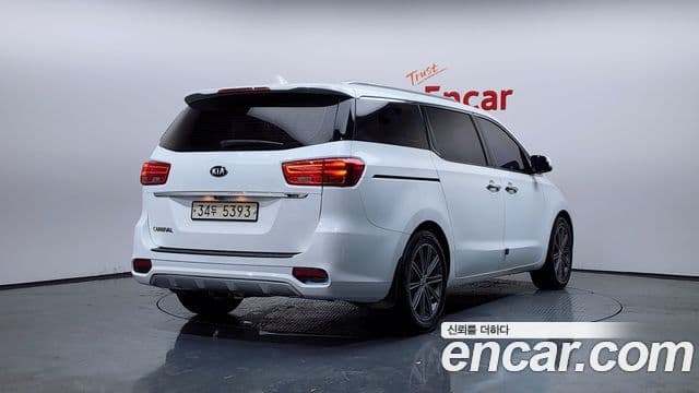 Kia Canival