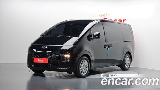 Hyundai Staria