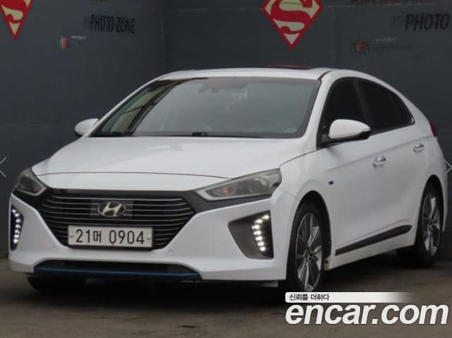 Hyundai Ioniq
