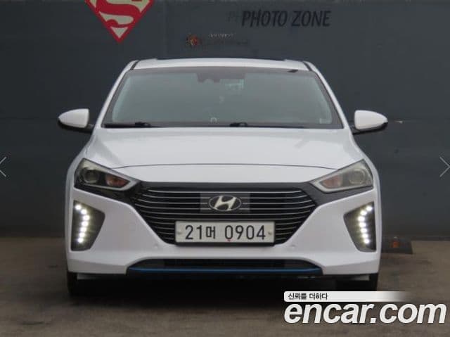 Hyundai Ioniq